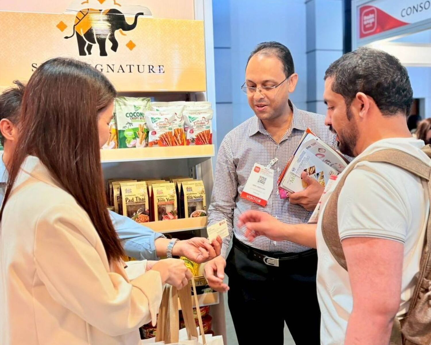 Customer visit siam signature booth at thaifex anuga asia Customer visit siam signature booth at thaifex anuga asia